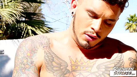 SOUTHERNSTROKES Tattooed Jock Seth Knight Masturbates Solo
