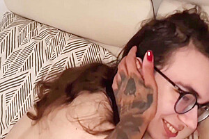 Sabrina Prezotte - Servo Loiro Mamando Sua Rainha Trans Dotada Ate O Talo(completo No Red) 5 Min