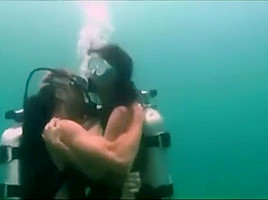 Scuba couple sex