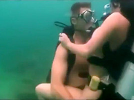 Scuba couple sex