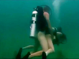 Scuba couple sex