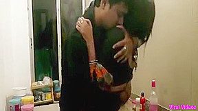 Sensational Sex Video Of Mature Bhabhi With Devar