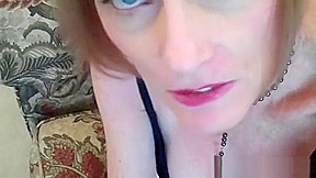 Sexy Amateur GILF Cocksucker