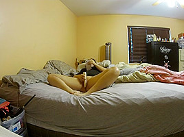 Sexy amature plays with her pussy