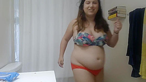 Sexy chubby bikini body!