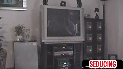 Skinny str8 1st time sucked by gay in homemade private video