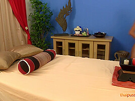 Slender Thai whore gets a deep pussy massage