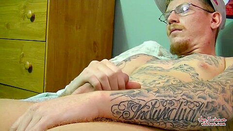 Slow Stroking Straight Guy - Ivy