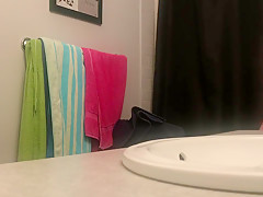 Sneaky Peeking At My Chubby Stepsiste