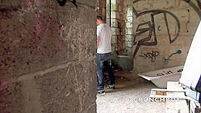 Sofian fucked by Kameron Frost outdoor - CrunchBoy