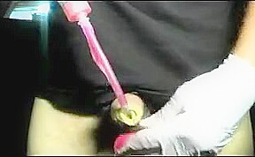 Sounding seringue in urethral girl