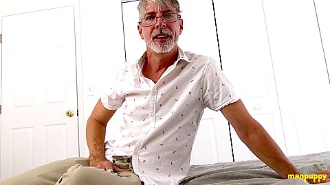 Step-Dad Feeds Your MPREG Fantasy - Richard Lennox