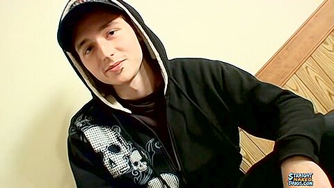 Straight 18 Year Old Skater Masturbates - Slip