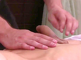 Sunday Valentina Fucks By A Hot Masseuse
