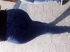 Super big booty Mexican Milf