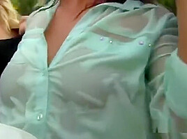 Surprised Bombshell In Lingerie Is Geeting Peed On And Reame