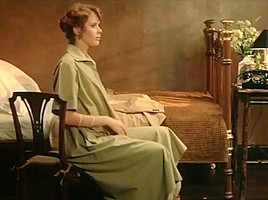 Sylvia Kristel (Emmanuelle) nude clip in HQ