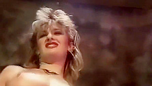 TOUCH ME - vintage English big tits striptease dance