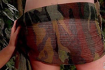 Tess And Deep Jungle Pussy - Shannon Reid