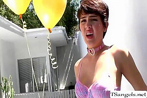 Tgirl Gets Bang By Dude In Her Favorite Po - Daisy Taylor