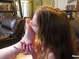 The New Girl Gets Started - Taworship