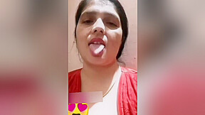 Today Exclusive -sexy Desi Bhabhi Shows Her Boobs And Pussy