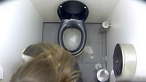 Toilet 2