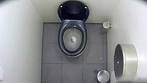 Toilet 2