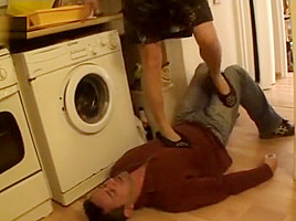 Trampling with Housshoe