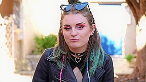 Trixy, 21, make-up artist in Bordeaux!