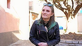 Trixy, 21, make-up artist in Bordeaux!