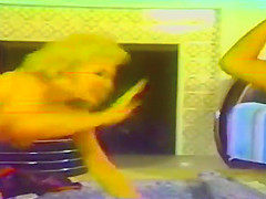 Two Lesbians Lick Each Other In A Vintage Porn