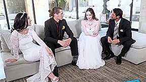 Two couples of Swingers after the wedding, gave the estate an Orgy wit   
