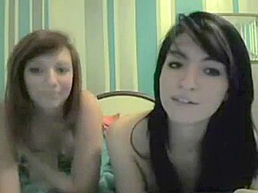 Two teens 18+ playing on cam
