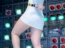 Upskirt de hermosa japonesa bailando rico