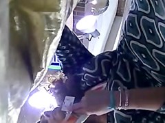 Upskirt of sexy business lady