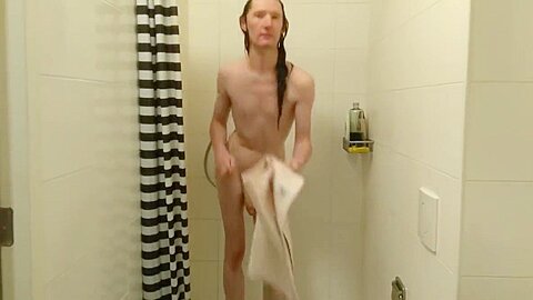 Vid 1: Shower time!