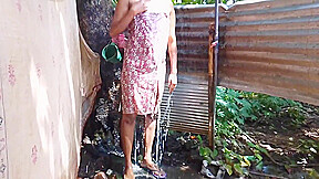 ගම කලල නනව Villej Girl Bath Room fun