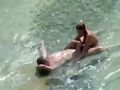Wild fuck started in the water