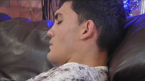 Young Twink's Butt Too Tight for XL Barebacking Fuckstud