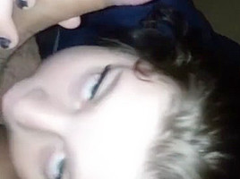 Yung White Slut Off Xans Loves Sucking Dick