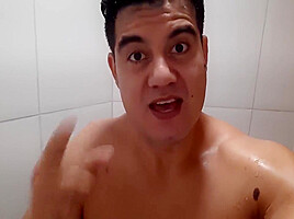 Yuri Gaucho Banho 12 Min