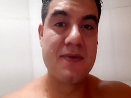 Yuri Gaucho Banho 12 Min