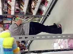 candid milf ass in jeans