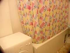 catches pussy rubbing in a shower