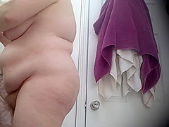 finishing drying her tittys and natural hairy mound,