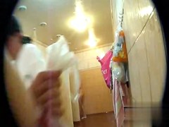 in public pool showers 619