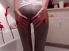 my Step brother's girlfriend likes when i fuck her in ass