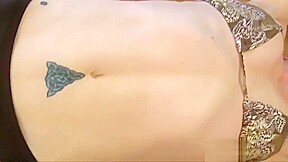 navel fingering