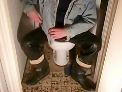 nlboots - rubber trousers, rubber boots, toilet